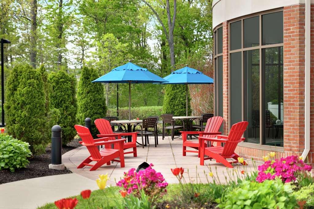 Hilton Garden Inn Tampa East Brandon Mango Exterior foto